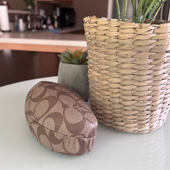 💗Coach Sunglasses Case 💗 - Picture 3 of 9